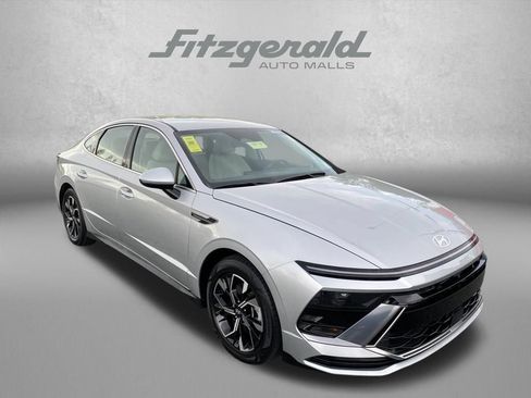 Used 2024 Hyundai Sonata SEL FWD image 1