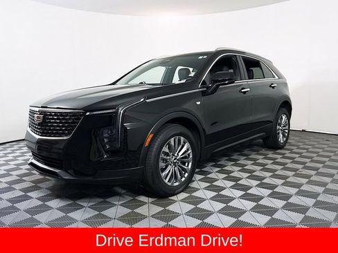 Used 2024 Cadillac XT4 Premium Luxury w/ Cold Weather Package FWD image 3