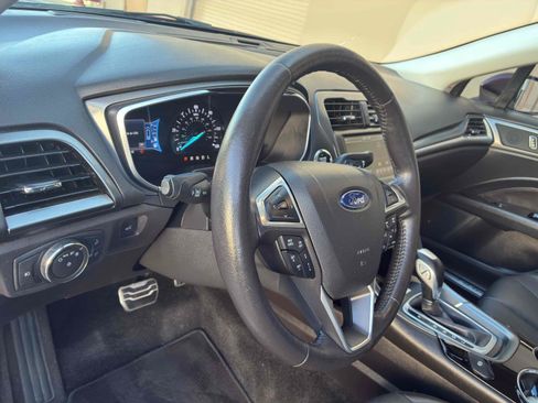 Used 2015 Ford Fusion Energi Titanium w/ Driver Assist Package FWD image 19