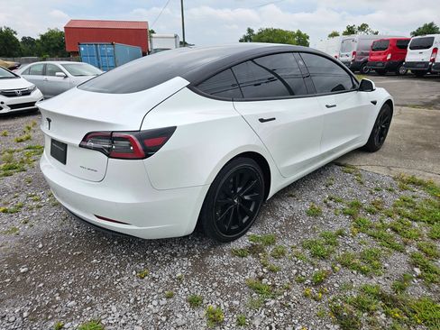 Used 2021 Tesla Model 3 Long Range AWD/4WD image 11
