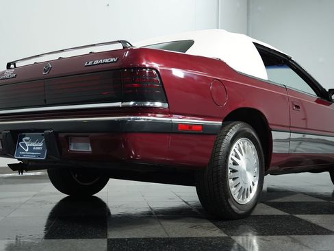 Used 1991 Chrysler LeBaron Convertible image 24