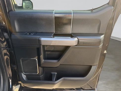 Used 2020 Ford F150 Platinum w/ Equipment Group 701A Luxury image 41