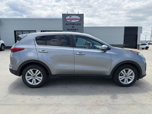 Used 2019 Kia Sportage LX FWD image 1