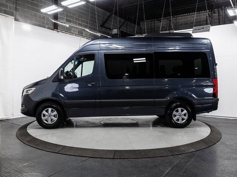 Used 2025 Mercedes-Benz Sprinter 2500 image 4
