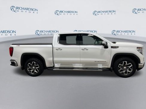 Certified 2022 GMC Sierra 1500 SLT w/ SLT Premium Package image 6