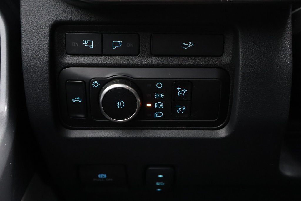 Used 2023 Ford F250 Lariat w/ Sport Appearance Package AWD/4WD image 42