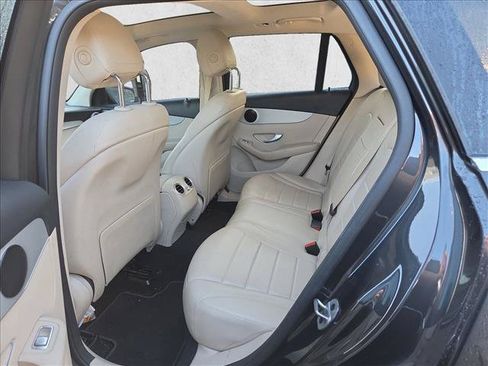 Certified 2022 Mercedes-Benz GLC 300 image 10
