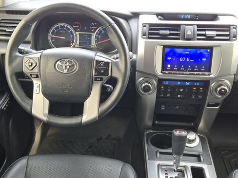 Used 2017 Toyota 4Runner Limited AWD/4WD image 28
