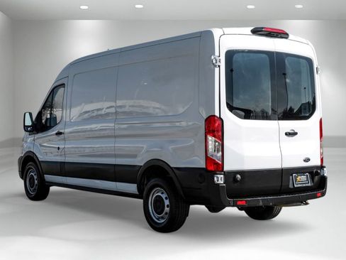 Used 2020 Ford Transit 250 Medium Roof w/ Load Area Protection Package image 8