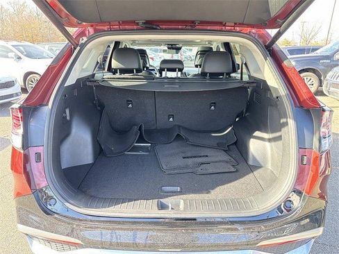 Used 2023 Kia Sportage SX image 12