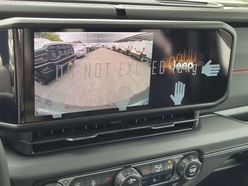 New 2026 Jeep Wrangler Unlimited Rubicon image 9