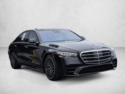 Certified 2023 Mercedes-Benz S 580 4MATIC Sedan image 3