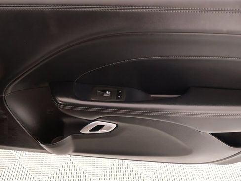 Used 2022 Dodge Challenger R/T w/ Plus Package image 17