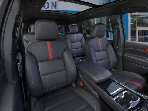 New 2026 Chevrolet Traverse RS w/ LPO, Floor Liner Package image 16