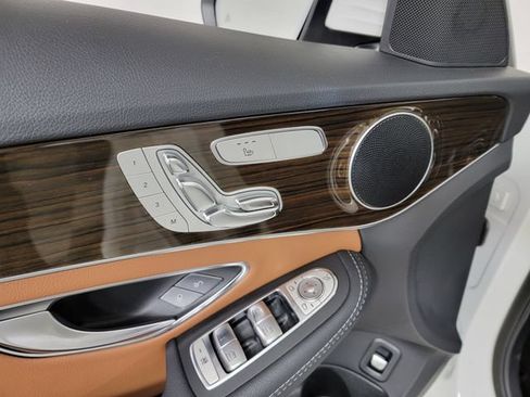 Certified 2019 Mercedes-Benz C 300 4MATIC Sedan image 19