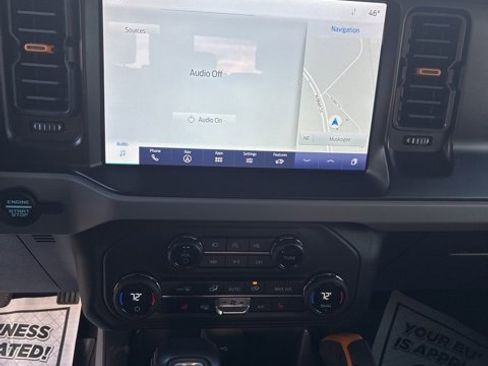 Used 2023 Ford Bronco Badlands w/ Sasquatch Package image 19