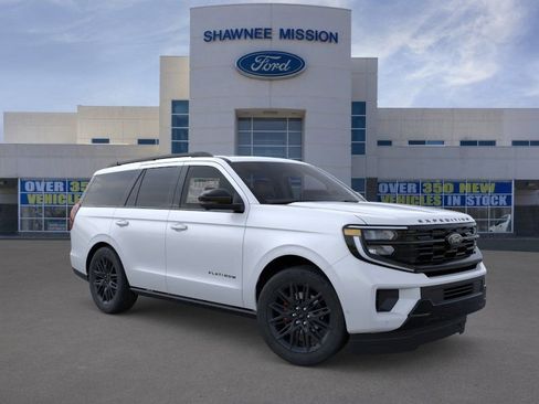 New 2025 Ford Expedition Platinum w/ Stealth Performance Package AWD/4WD image 7