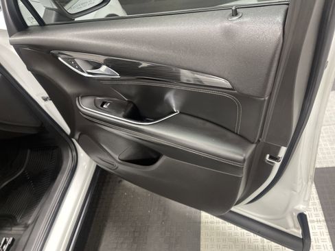 Used 2023 Buick Envision Preferred image 25