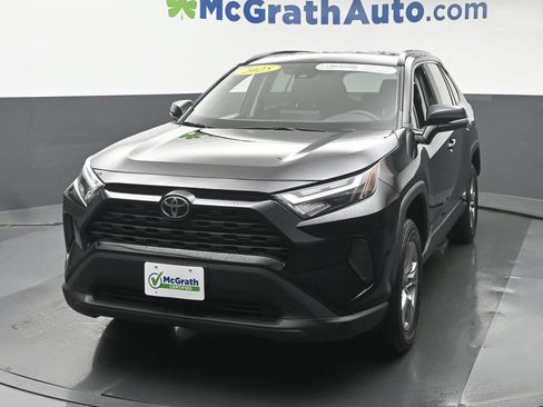 Used 2025 Toyota RAV4 XLE AWD/4WD image 22