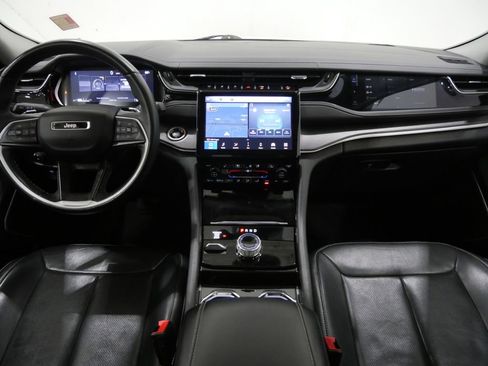 Used 2022 Jeep Grand Cherokee L Limited w/ Luxury Tech Group II image 11