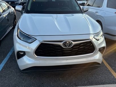 Used 2023 Toyota Highlander L