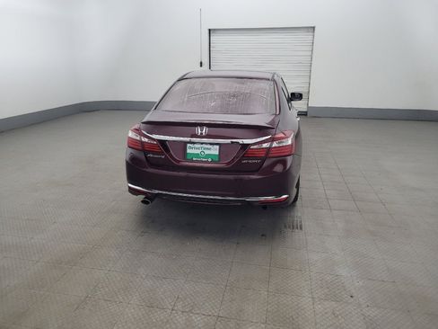 Used 2016 Honda Accord Sport image 7