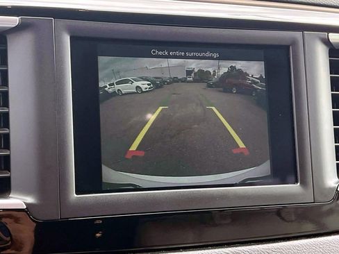 Certified 2021 Chrysler Voyager Lxi image 30