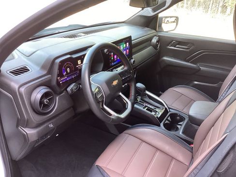 Used 2025 Chevrolet Colorado W/T w/ Advanced Trailering Package RWD image 25