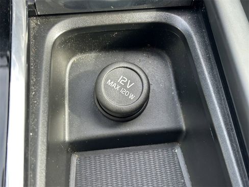 Used 2024 Volvo XC90 B6 Ultimate w/ Lounge Package image 35