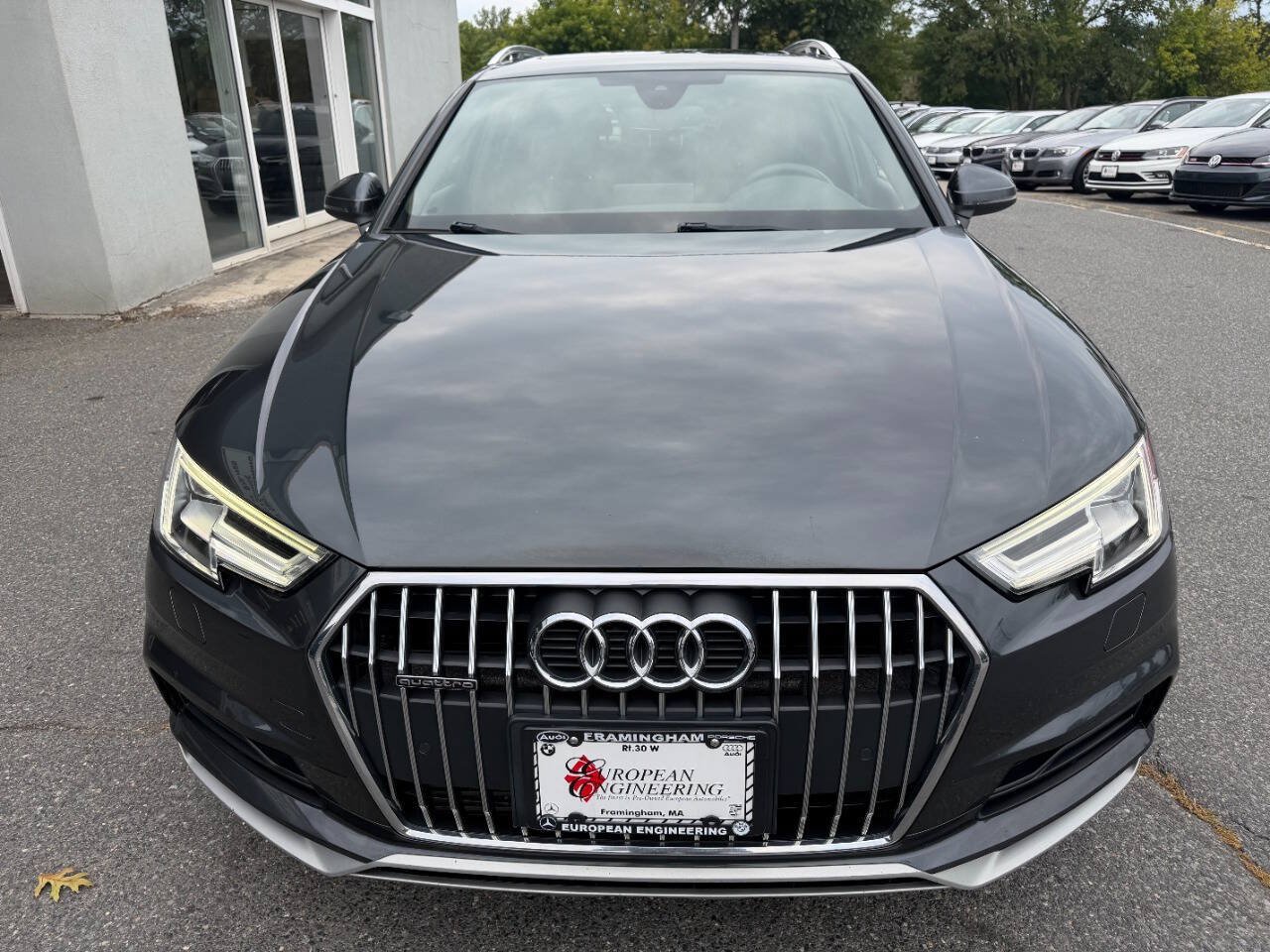 Used 2017 Audi A4 2.0T allroad Premium Plus w/ Technology Package AWD/4WD image 2