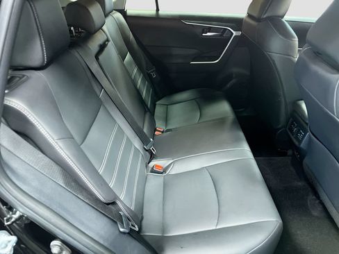 Used 2025 Toyota RAV4 XLE Premium AWD/4WD image 27