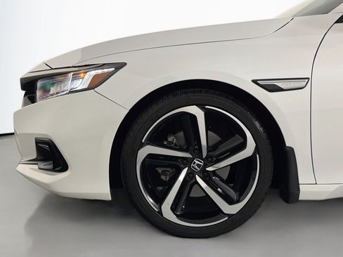 Used 2022 Honda Accord Sport image 10