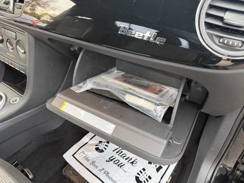 Used 2013 Volkswagen Beetle 2.5 image 19