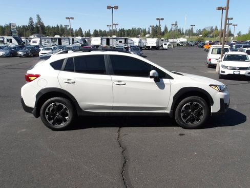 Used 2021 Subaru Crosstrek 2.0i Premium w/ Moonroof Package AWD/4WD image 6