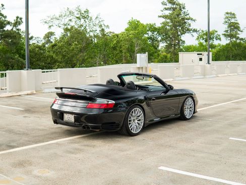 Used 2005 Porsche 911 Turbo AWD/4WD image 26