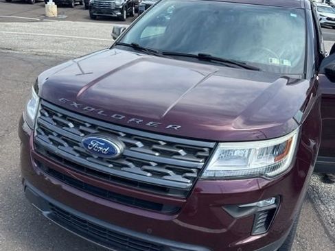 Used 2019 Ford Explorer XLT w/ Equipment Group 202A AWD/4WD image 5