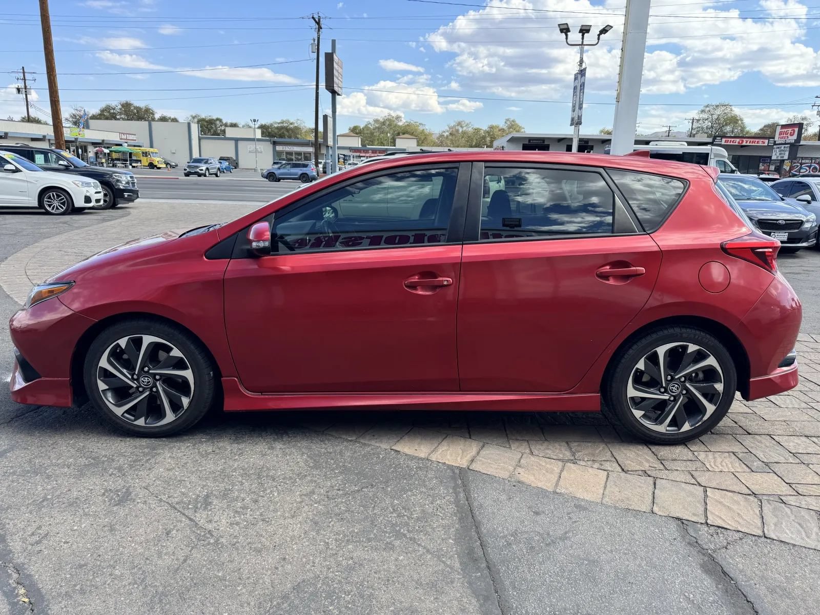 Used 2017 Toyota Corolla iM w/ All-Weather Mat Package FWD image 5