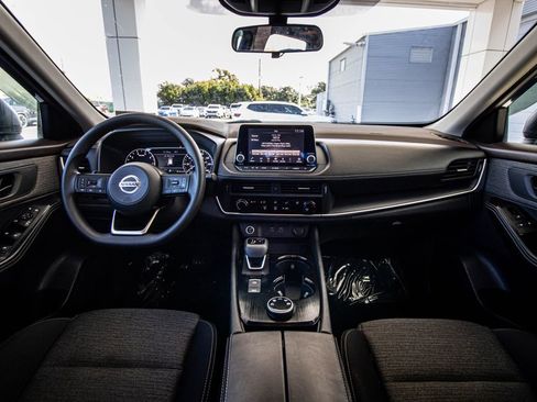 Used 2021 Nissan Rogue S image 28