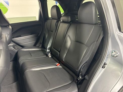 Certified 2025 Subaru Forester Limited image 28