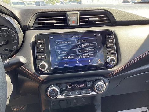 Used 2024 Nissan Versa SR image 11