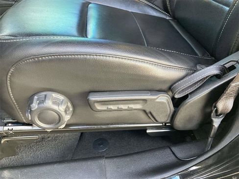 Used 2023 Jeep Wrangler Unlimited Sahara w/ Cold Weather Group image 12