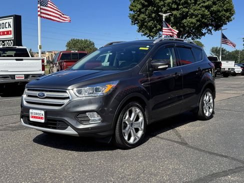 Used 2019 Ford Escape Titanium FWD image 3