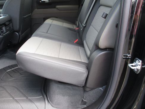 New 2026 Chevrolet Silverado 1500 ZR2 image 15