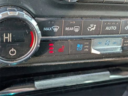 Used 2021 Ford F150 Lariat image 19