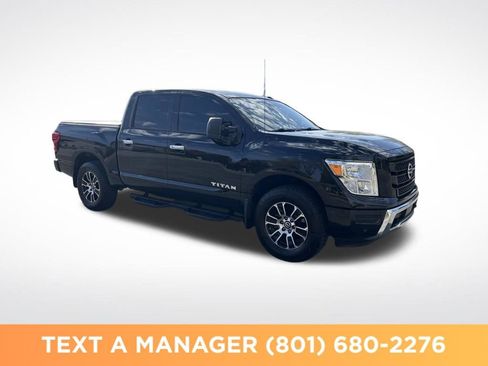 Used 2021 Nissan Titan SV w/ SV Convenience Package AWD/4WD image 7