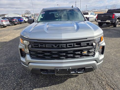 Certified 2025 Chevrolet Silverado 1500 Custom image 3