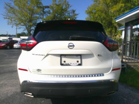 Used 2020 Nissan Murano SL w/ Cargo Package FWD image 6