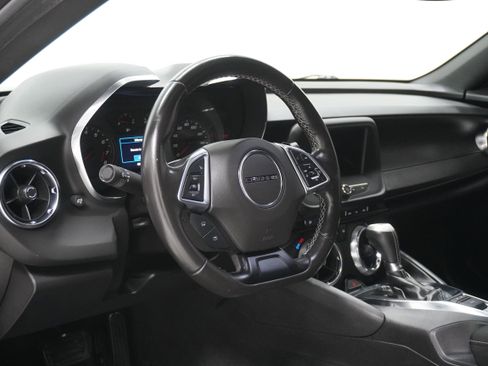 Used 2021 Chevrolet Camaro LT image 11