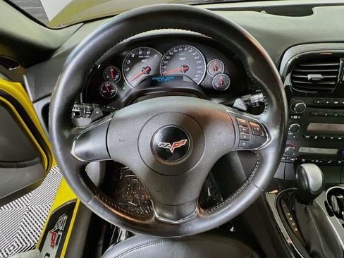 Used 2013 Chevrolet Corvette Coupe RWD image 10