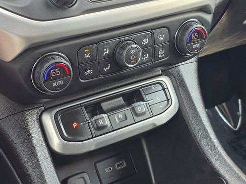 Used 2021 GMC Acadia SLE w/ Driver Convenience Package AWD/4WD image 33